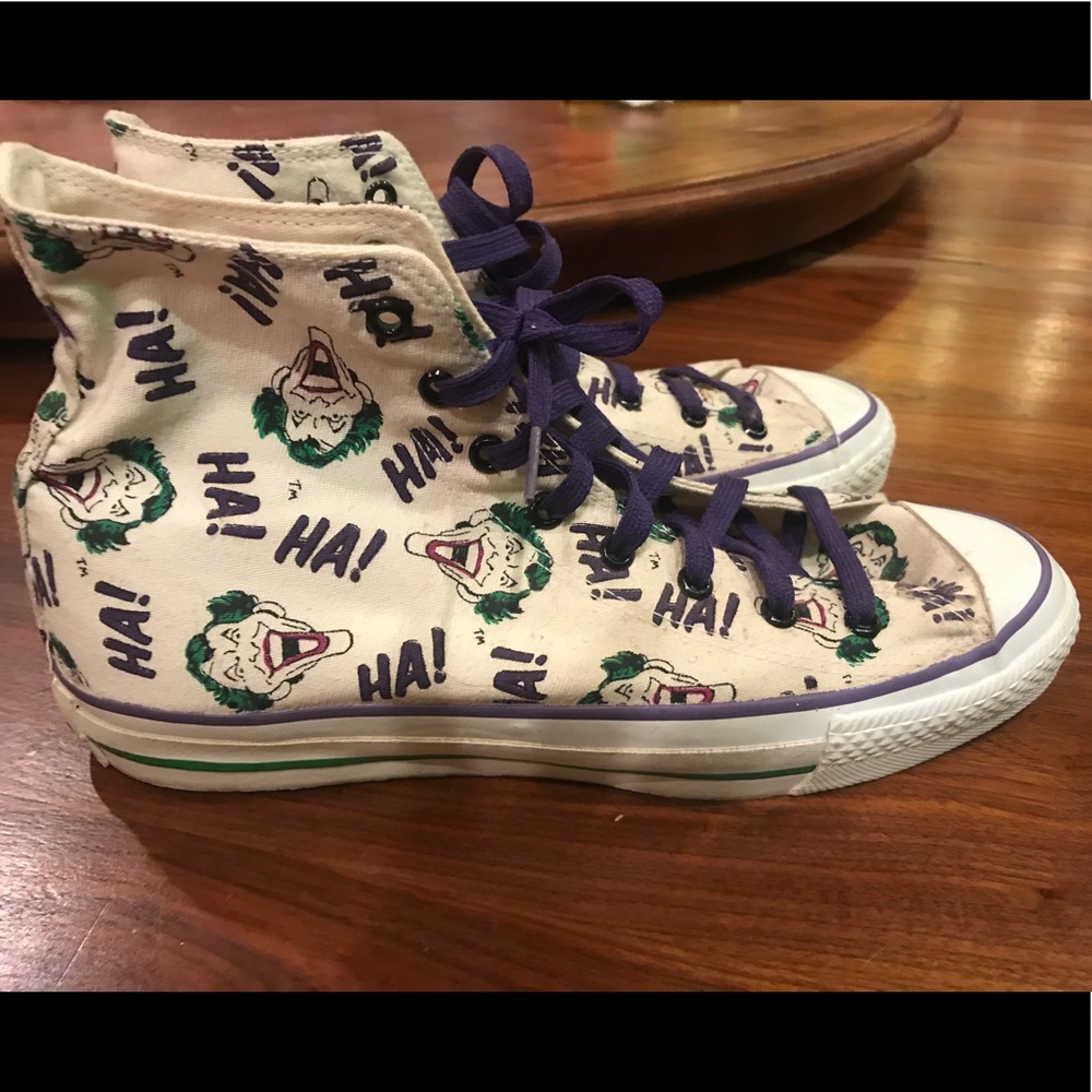vintage 1989 DC Comics The Joker Converse hi-tops